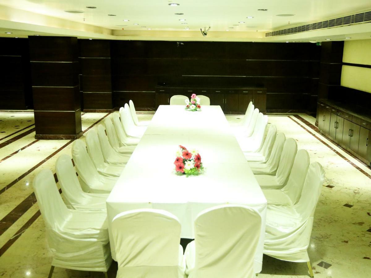 Anandha Inn Convention Centre And Suites Puducherry Zewnętrze zdjęcie