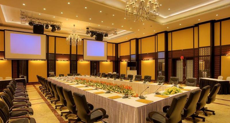 Anandha Inn Convention Centre And Suites Puducherry Zewnętrze zdjęcie