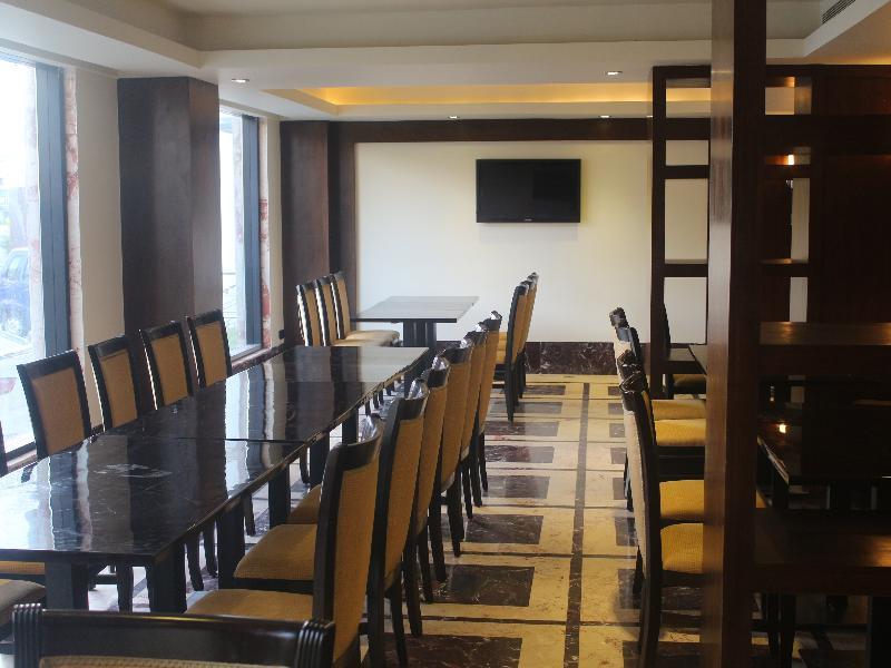 Anandha Inn Convention Centre And Suites Puducherry Zewnętrze zdjęcie
